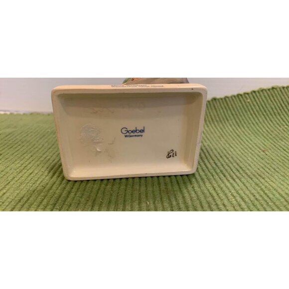 Hummel Goebel Merry Wanderer Figure 11/0 5” tall - Picture 4 of 4